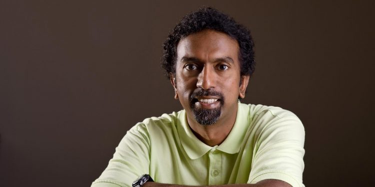 (File photo of Melvin Durai via facebook.com/humorcolumns)
